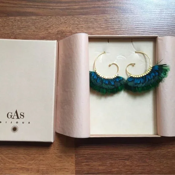 Earrings - Picture 1 of 2